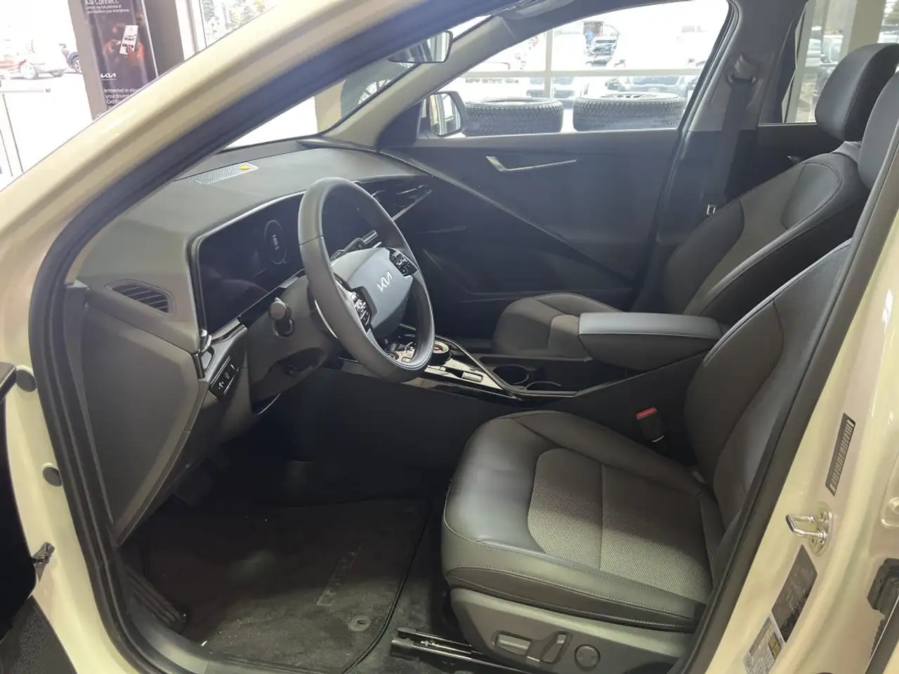 Kia Niro снимка Kia Niro