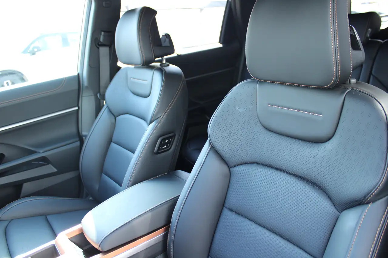 SsangYong Torres Titanium 4WD 6