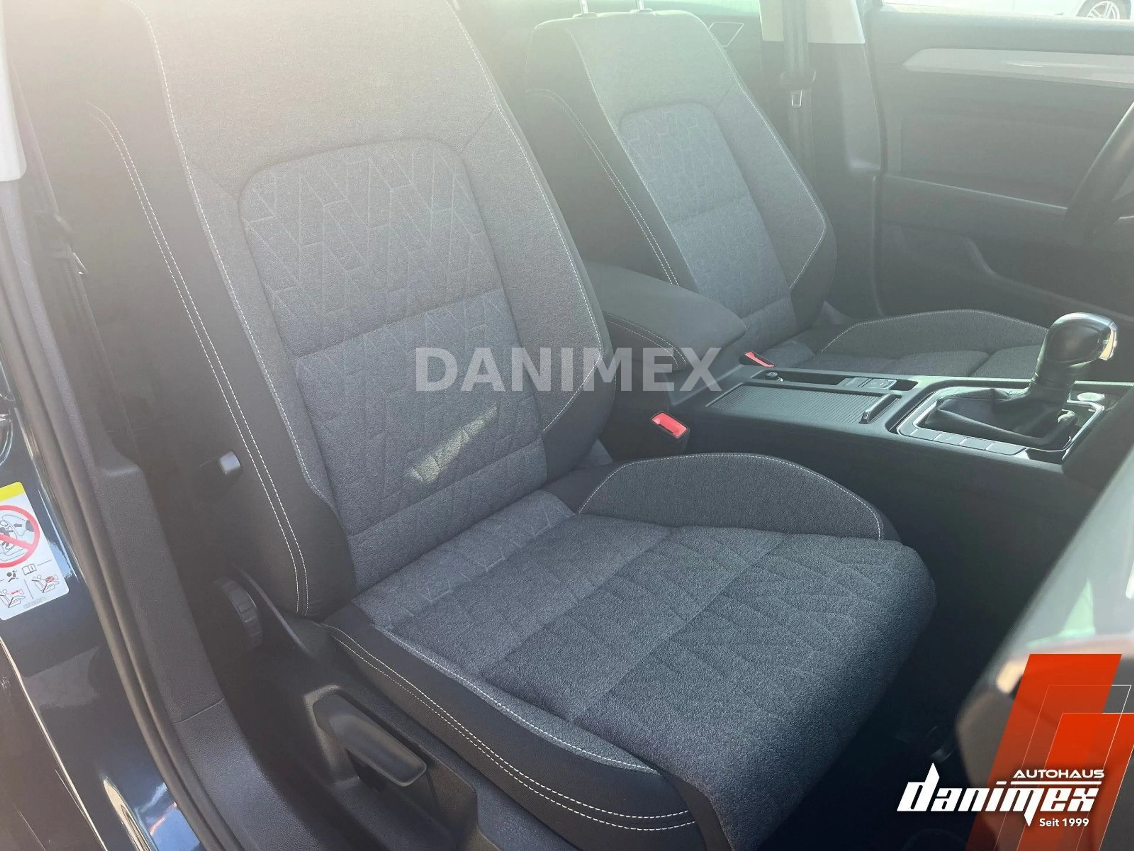 Volkswagen Passat Variant Business 2.0 TDI DSG AHK GARANTIE — photo 12