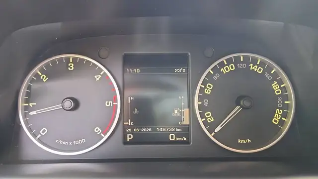 Land Rover Range Rover Sport view 12