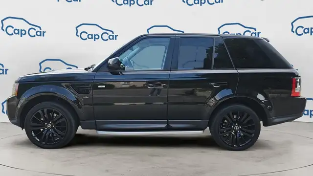 Land Rover Range Rover Sport view 2