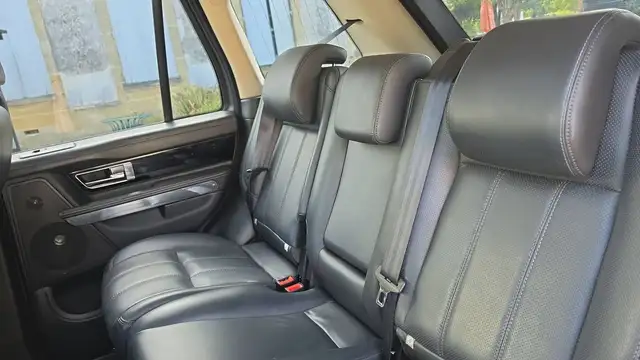 Land Rover Range Rover Sport view 9