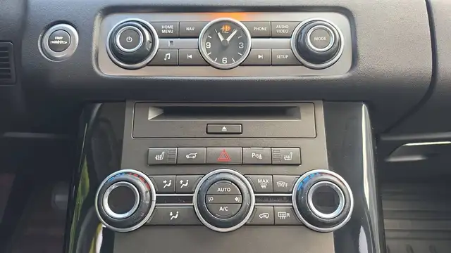 Land Rover Range Rover Sport view 13