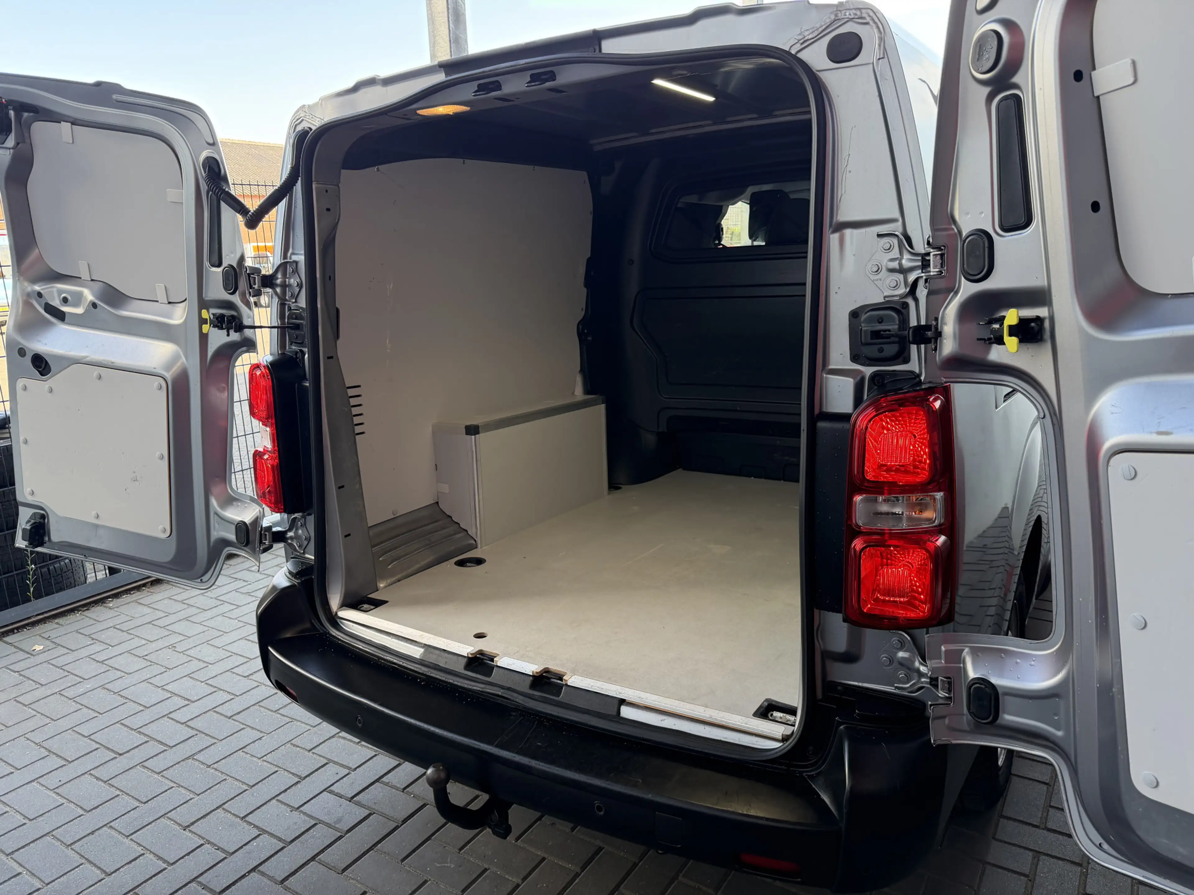 Opel Vivaro 2.0 Diesel 145 L3 DC Dubbel Cabine 6 persoons / Eu — photo 7