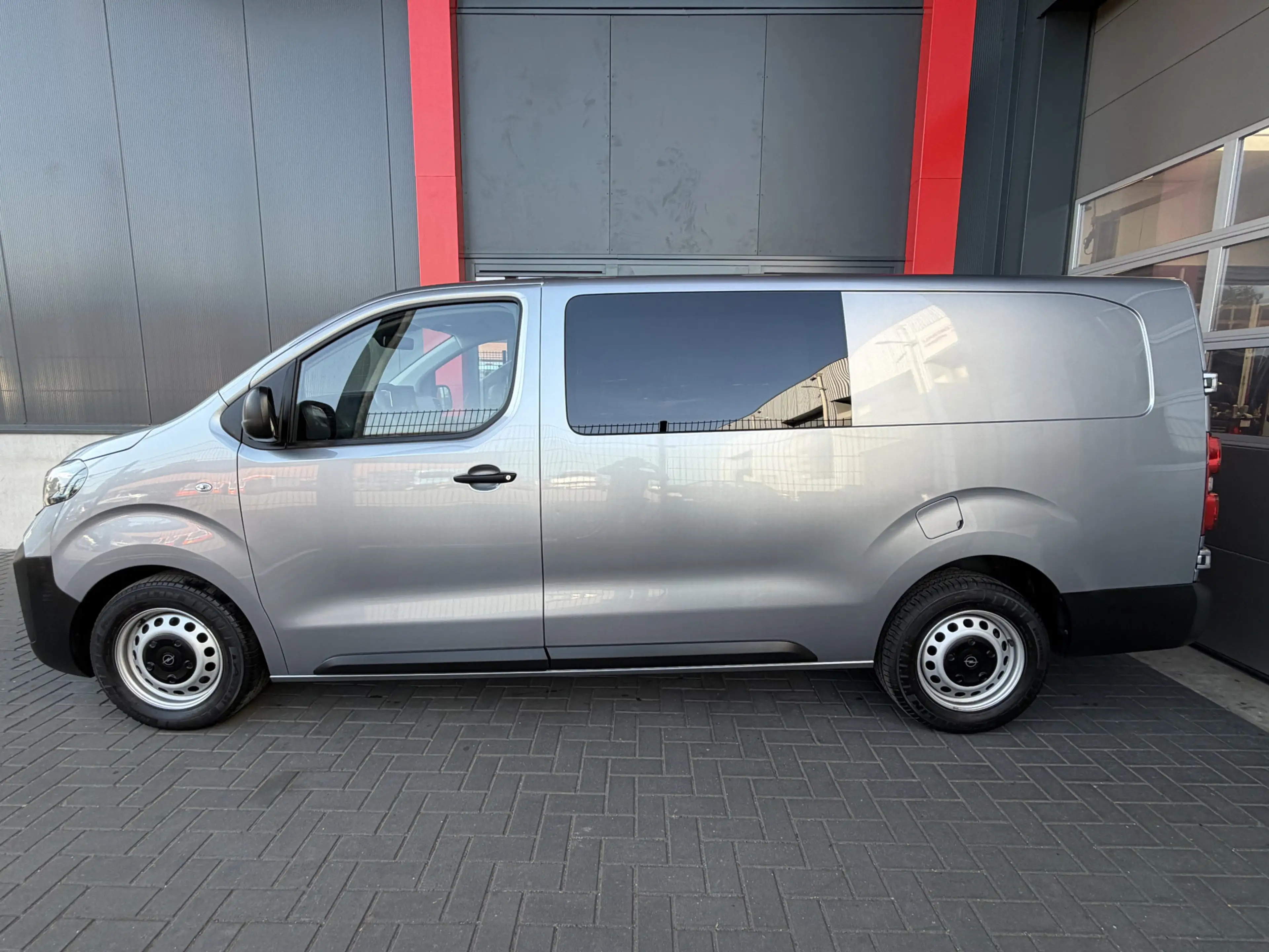 Opel Vivaro 2.0 Diesel 145 L3 DC Dubbel Cabine 6 persoons / Eu — photo 2