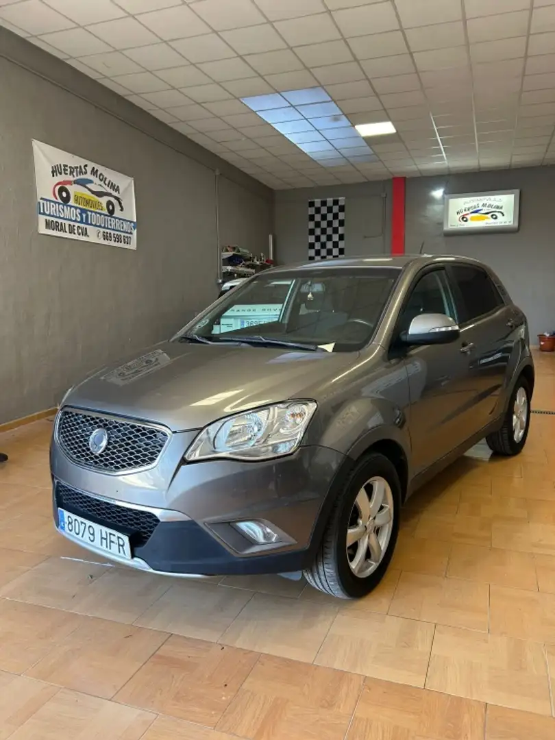 SsangYong Korando D20T Premium 4x4 Gris - 1