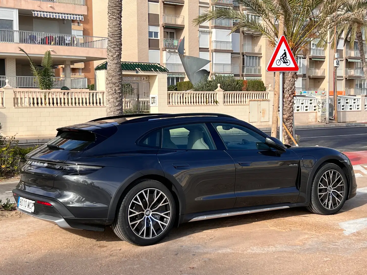Porsche Taycan Taycan 4 Cross Turismo Gris - 2