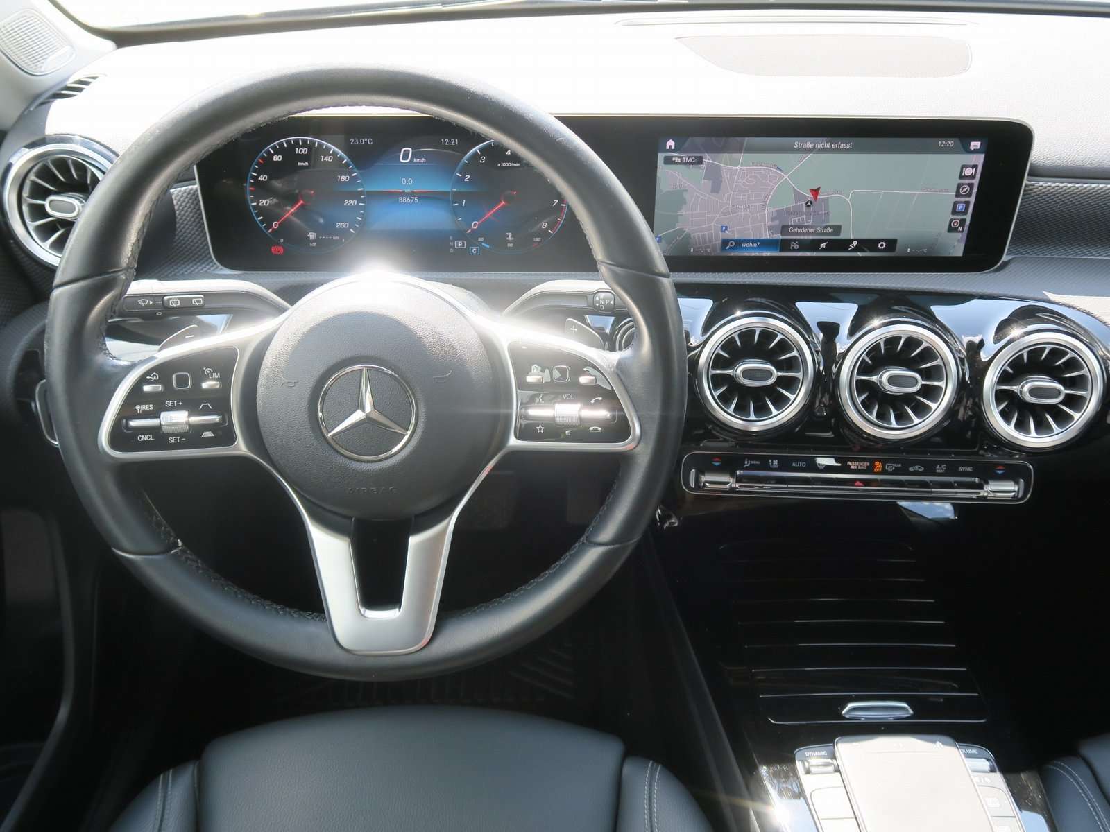 Mercedes-Benz A 220