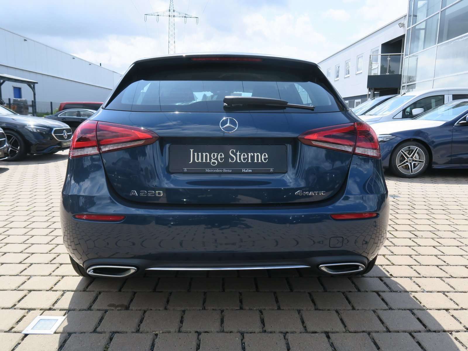 Mercedes-Benz A 220