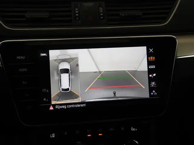 Skoda Superb view 25