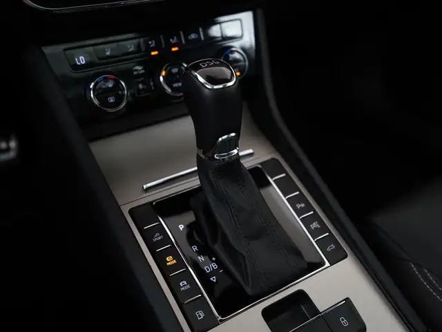 Skoda Superb view 12