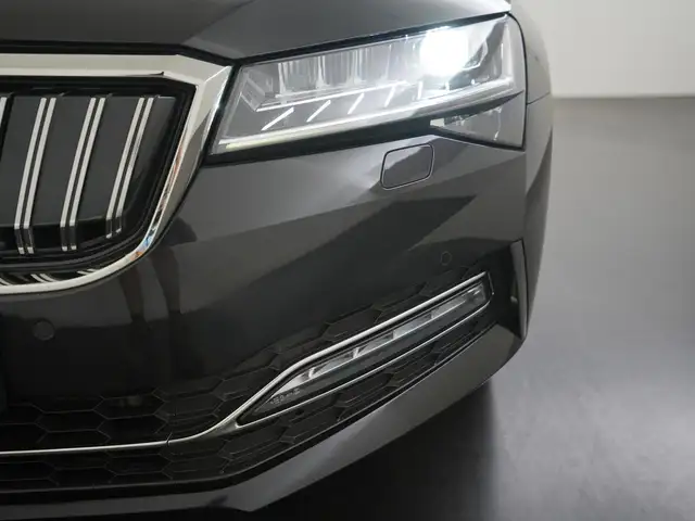 Skoda Superb view 26
