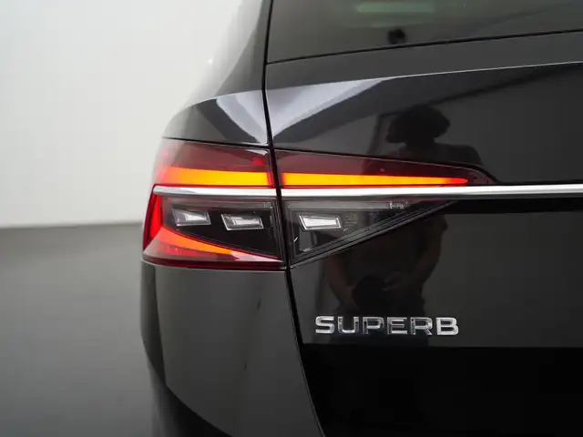 Skoda Superb view 28