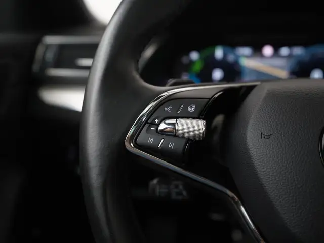 Skoda Superb view 9