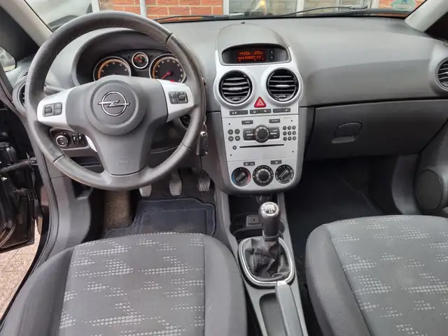 Opel Corsa view 6