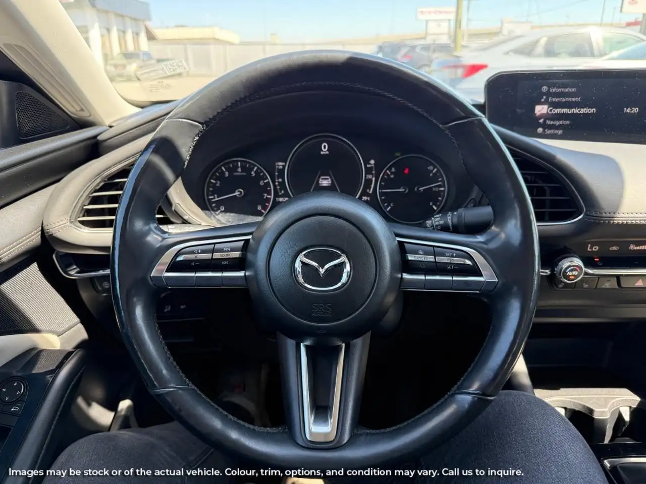 Mazda 3 снимка Mazda 3