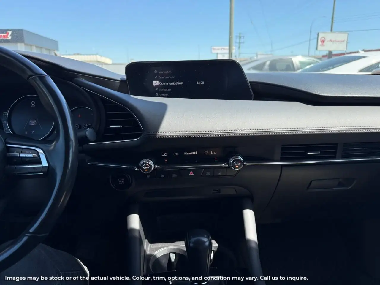 Mazda 3 снимка Mazda 3