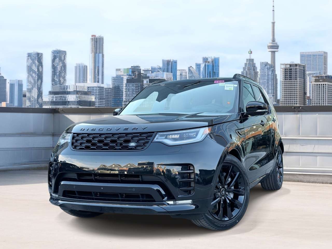 2026 Land Rover Discovery P300 Dynamic SE