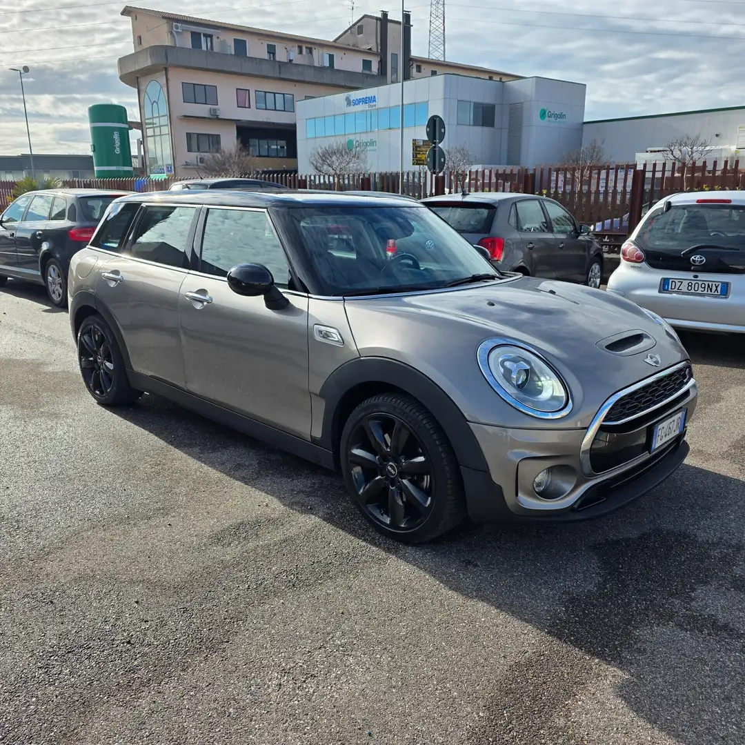 MINI Cooper SD Clubman Mini 2.0 Cooper SD Hype Clubman Gris - 1