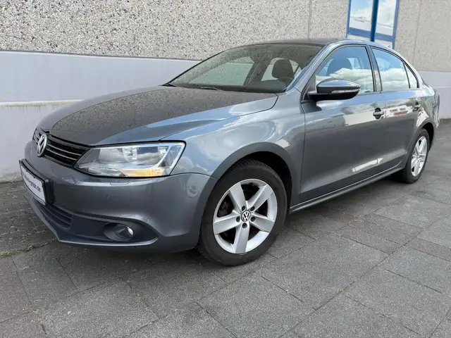 Volkswagen Jetta 1.2 TSI Comfortline BMT Klimaautomatik PDC