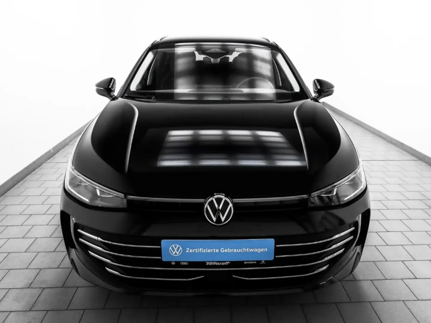 Volkswagen Passat 2.0 TDI DSG Business LED-Matrix AHK Navi Schwarz - 2