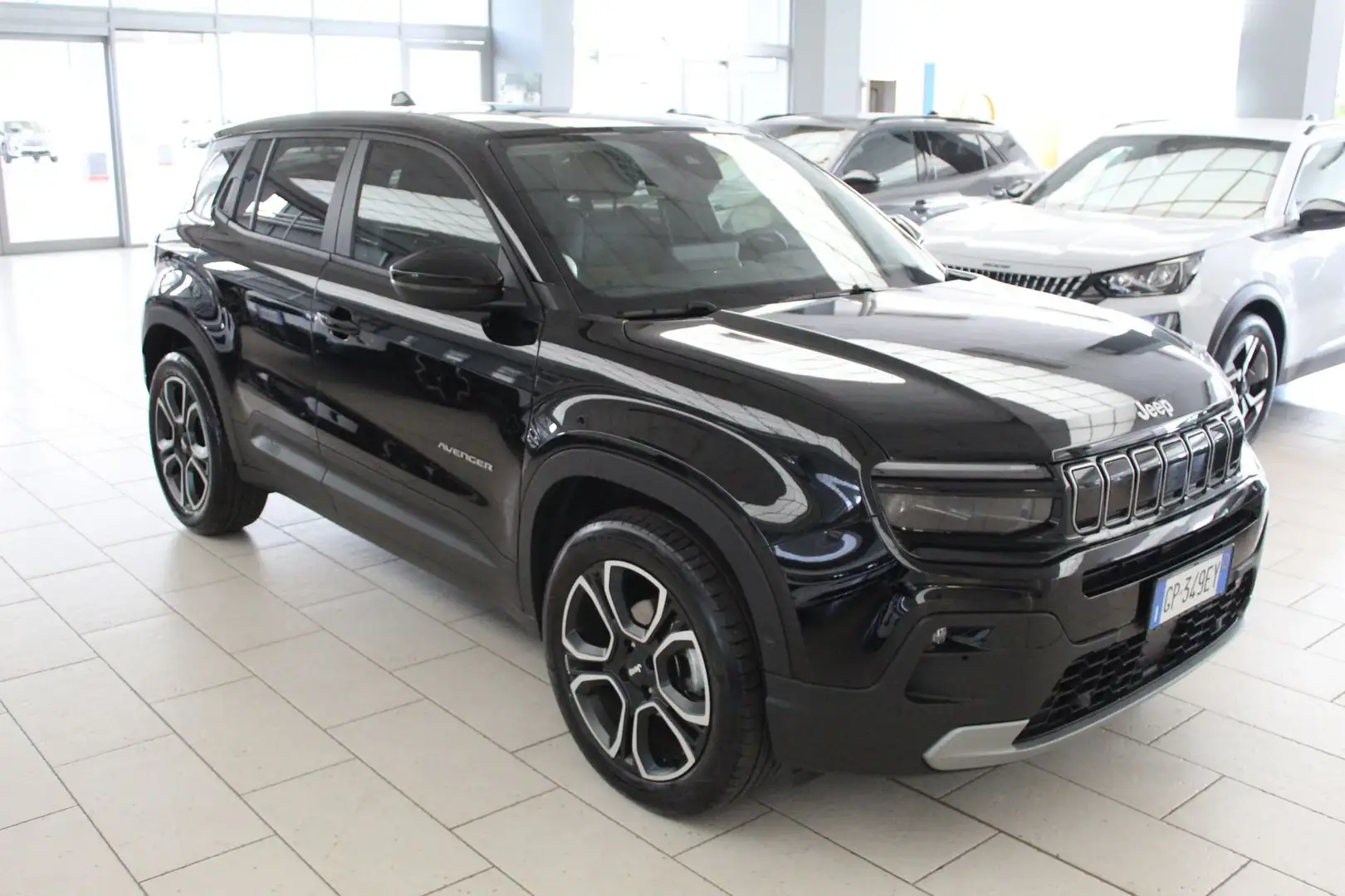 Jeep Avenger Avenger 1.2 Turbo 100 CV Summit Schwarz - 2