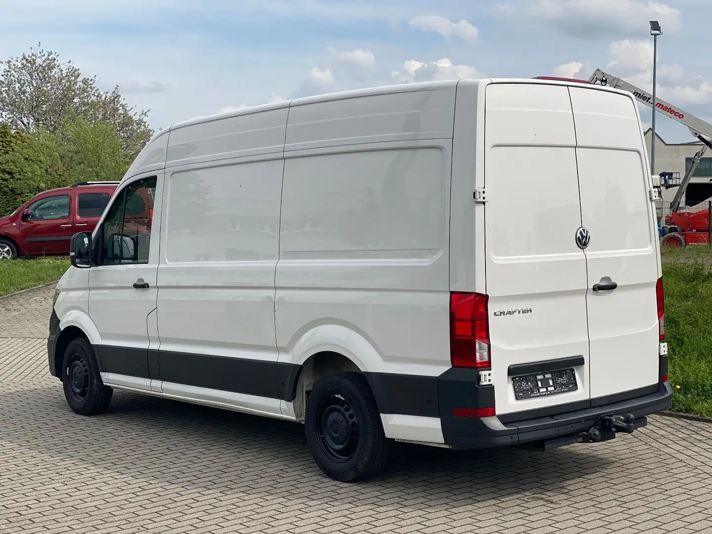 Volkswagen Crafter 35 mittellang Hoch L2 H2 Aut AHK Navi Wit - 2