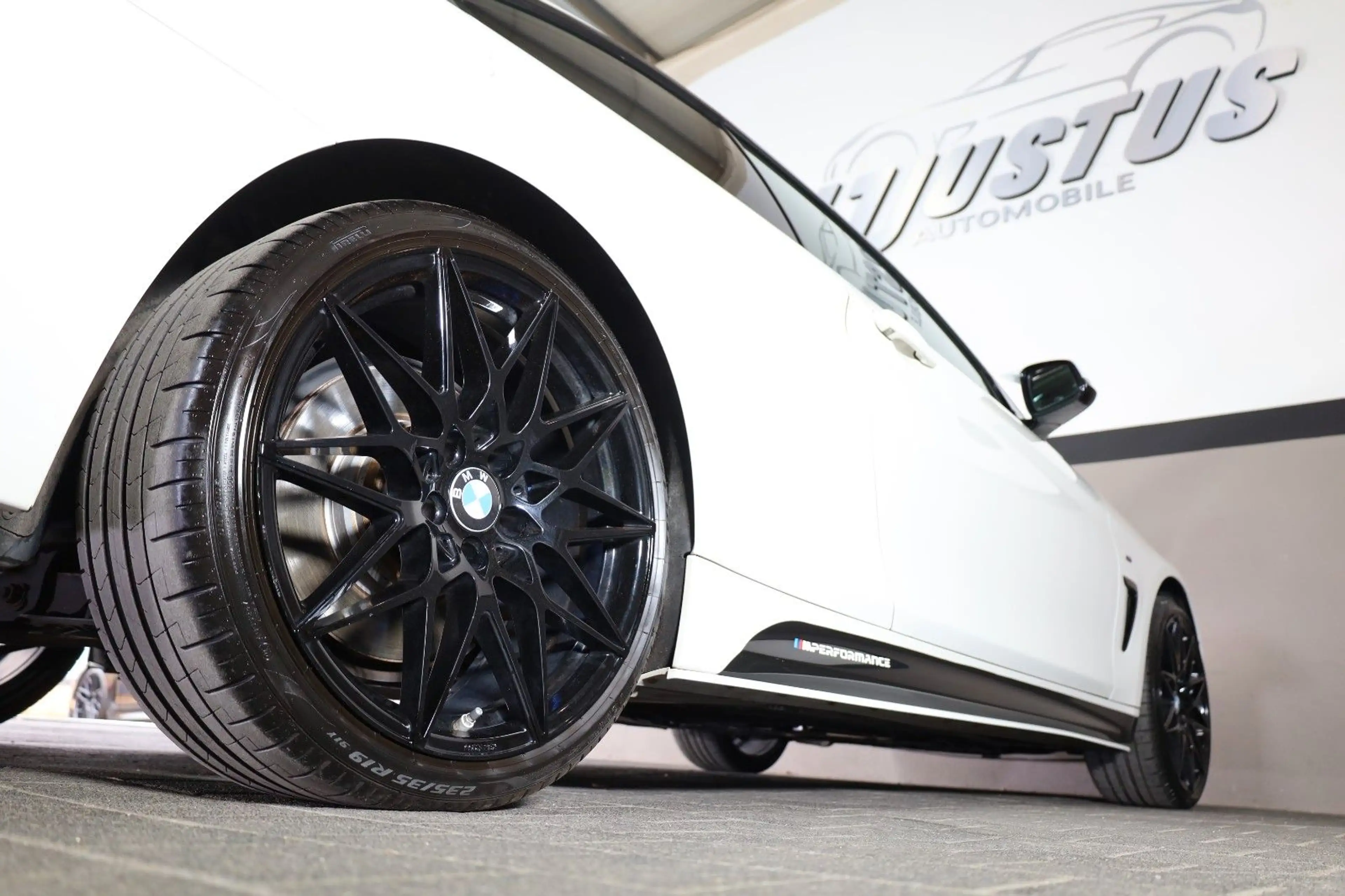 BMW 435 i xDrive Coupé/M/OLED/SHZ/LHZ/SBD/HK/BTH/R19 — photo 8
