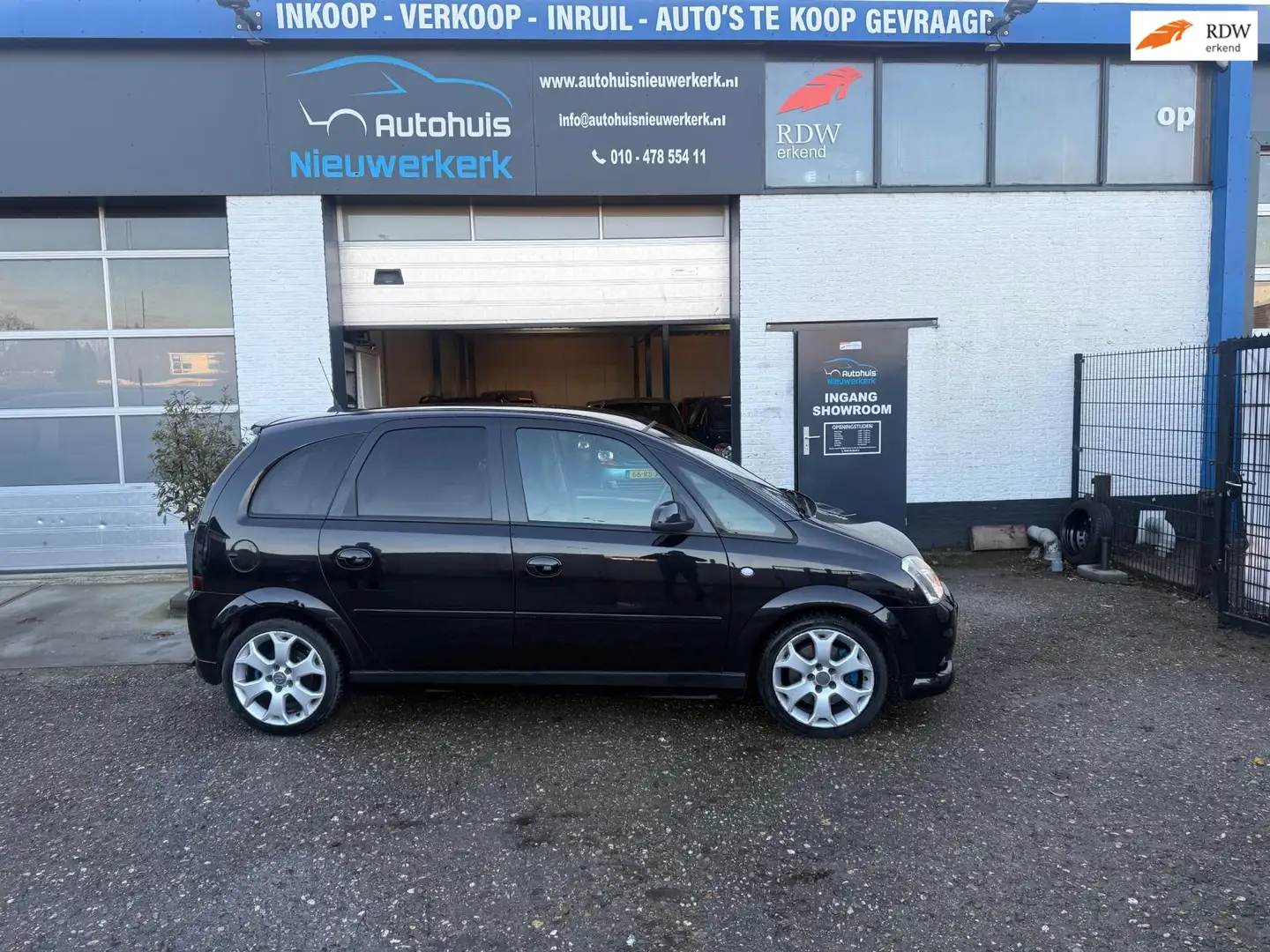Opel Meriva 1.6-16T OPC- Met 200PK, onderhoudshistorie, Recaro Zwart - 1