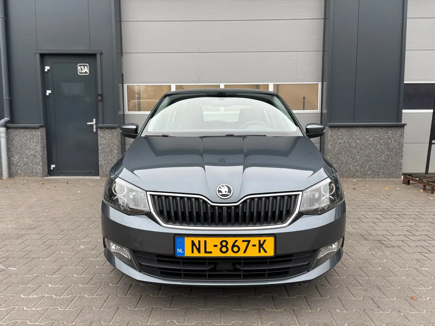 Skoda Fabia 1.0 Ambition 5DRS|CLIMA|PARKEERSENSOR|1ste eigenaa Grijs - 2