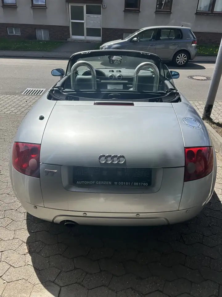 Audi TT Roadster 1.8 T, foto 3