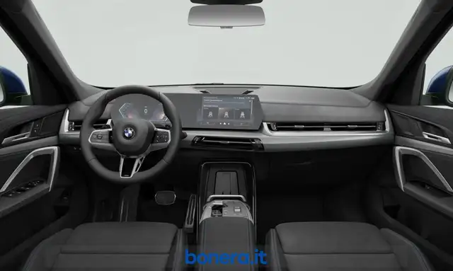 BMW X1 view 3