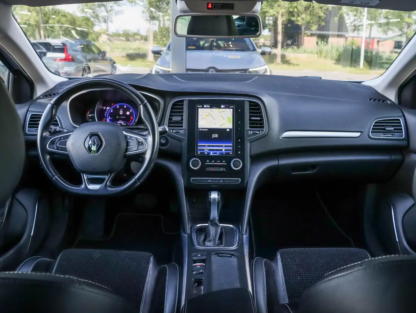 Renault Megane Estate 1.3 TCe 140 EDC Intens | Trekhaak | Camera Gris - 2