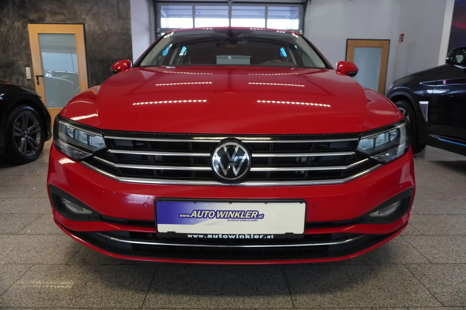 Volkswagen Passat Variant Business 2,0 SCR TDI DSG Virtual/Navi/LED/Premium Rouge - 2