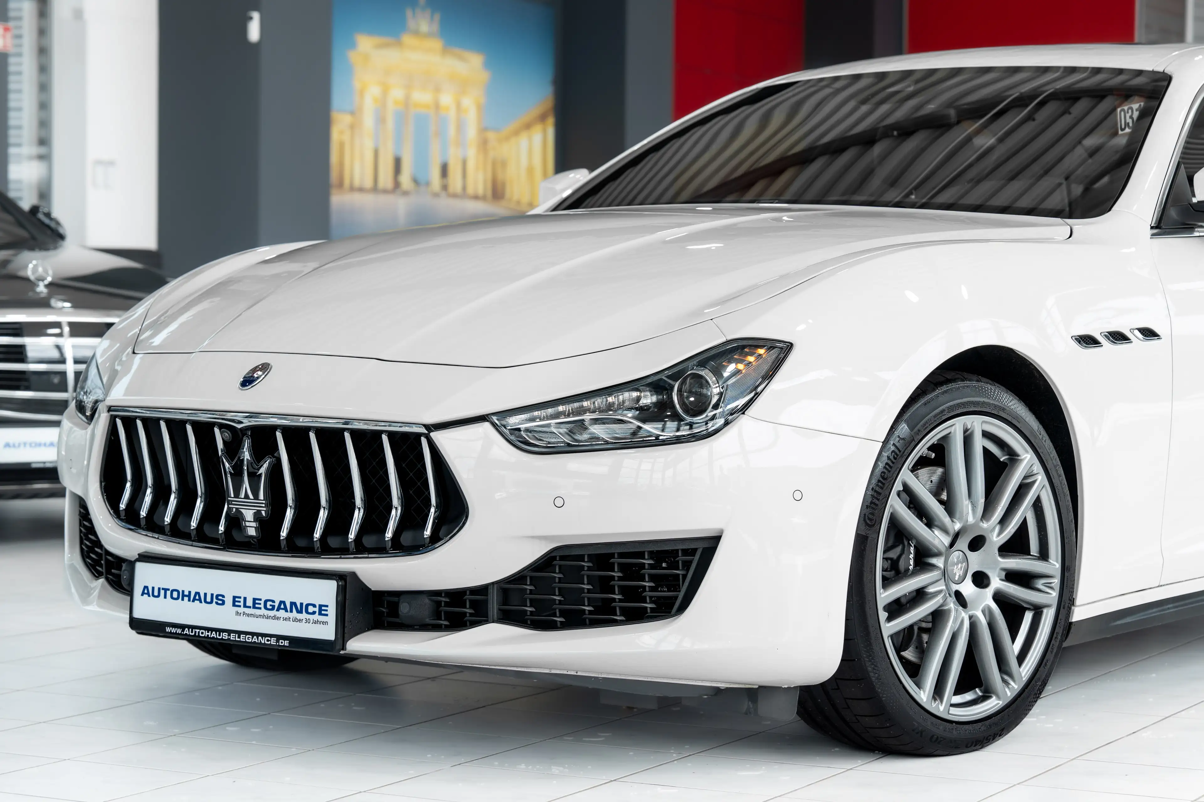 Maserati Ghibli *AUSPUFFANLAGE*BREMBO*DARK-MIRROR*360*LED* — photo 13
