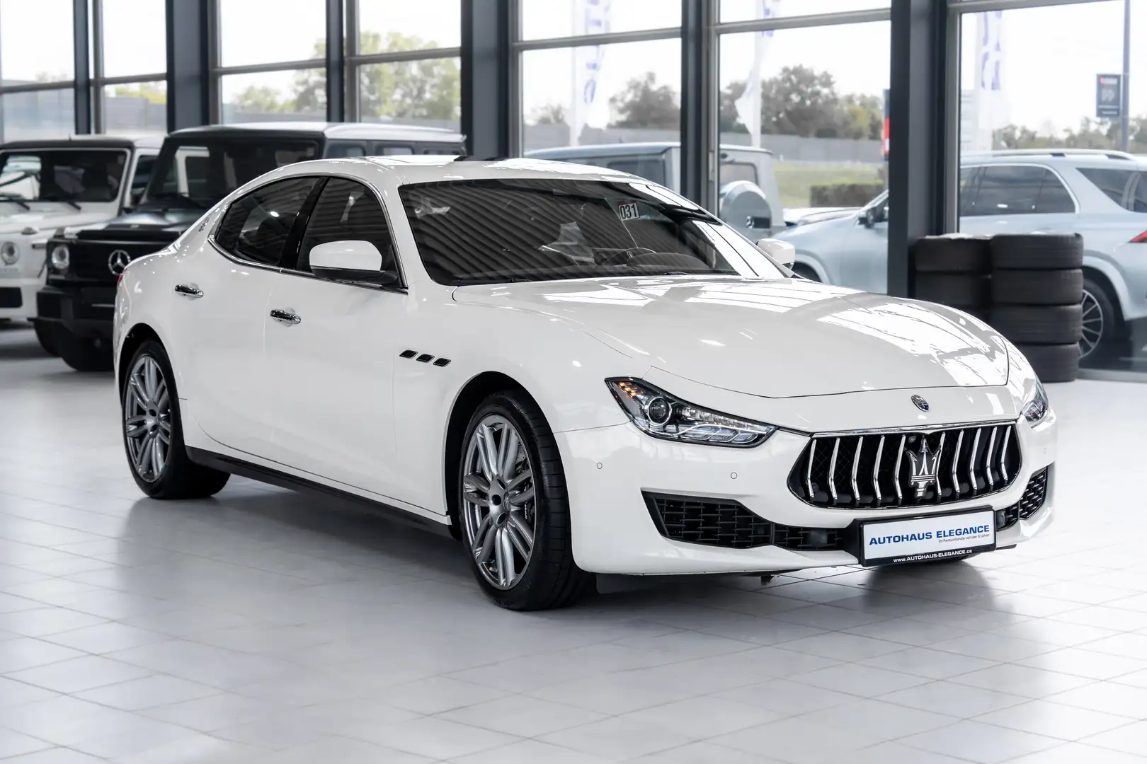 Maserati Ghibli *AUSPUFFANLAGE*BREMBO*DARK-MIRROR*360*LED* Weiß - 2