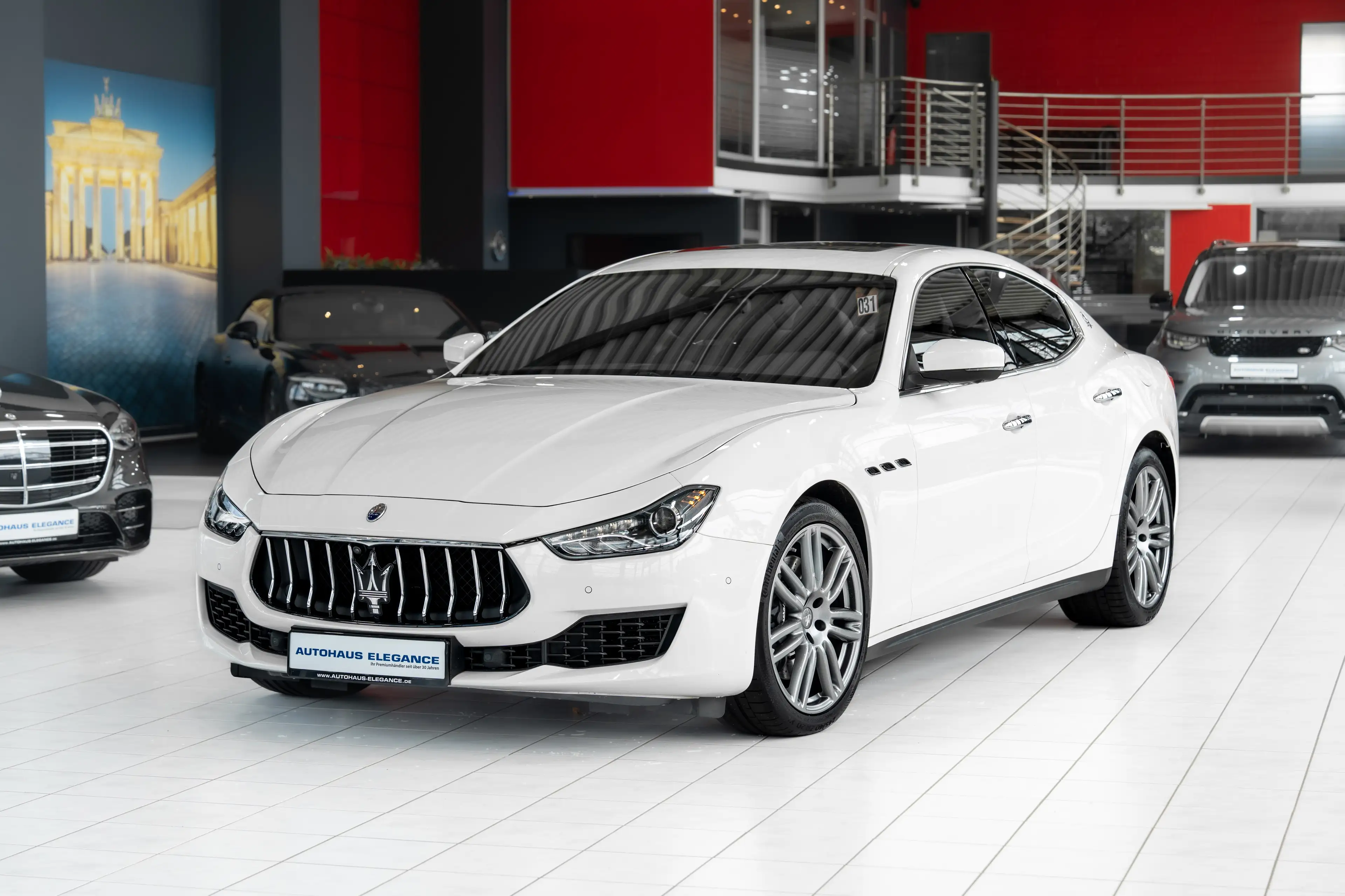 Maserati Ghibli *AUSPUFFANLAGE*BREMBO*DARK-MIRROR*360*LED* — photo 7