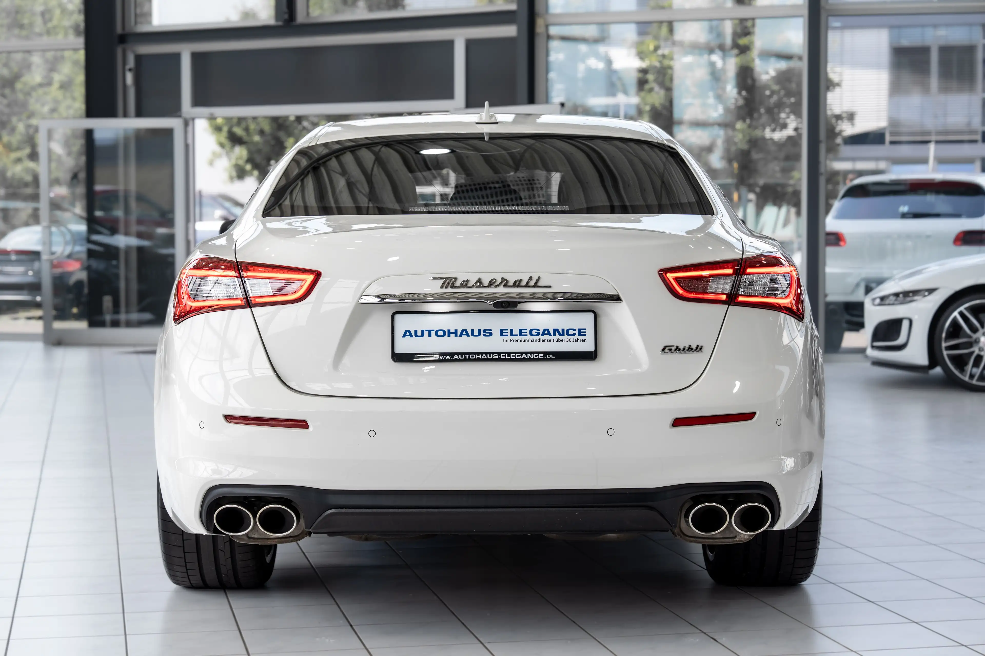 Maserati Ghibli *AUSPUFFANLAGE*BREMBO*DARK-MIRROR*360*LED* — photo 6