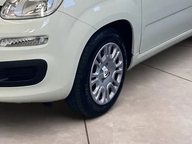 Fiat Panda view 15