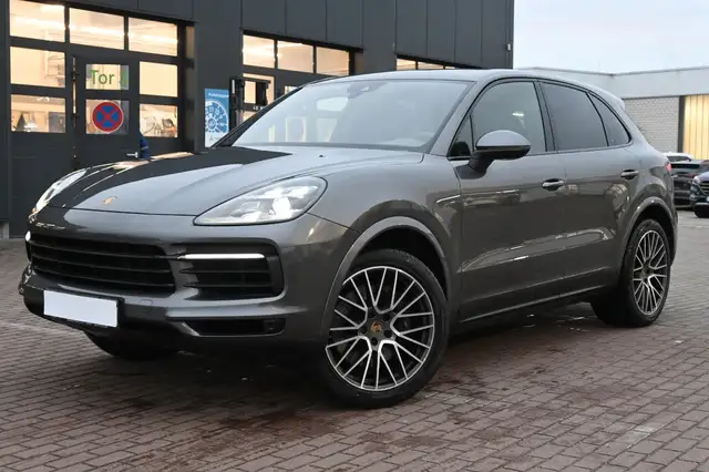 Porsche Cayenne main image