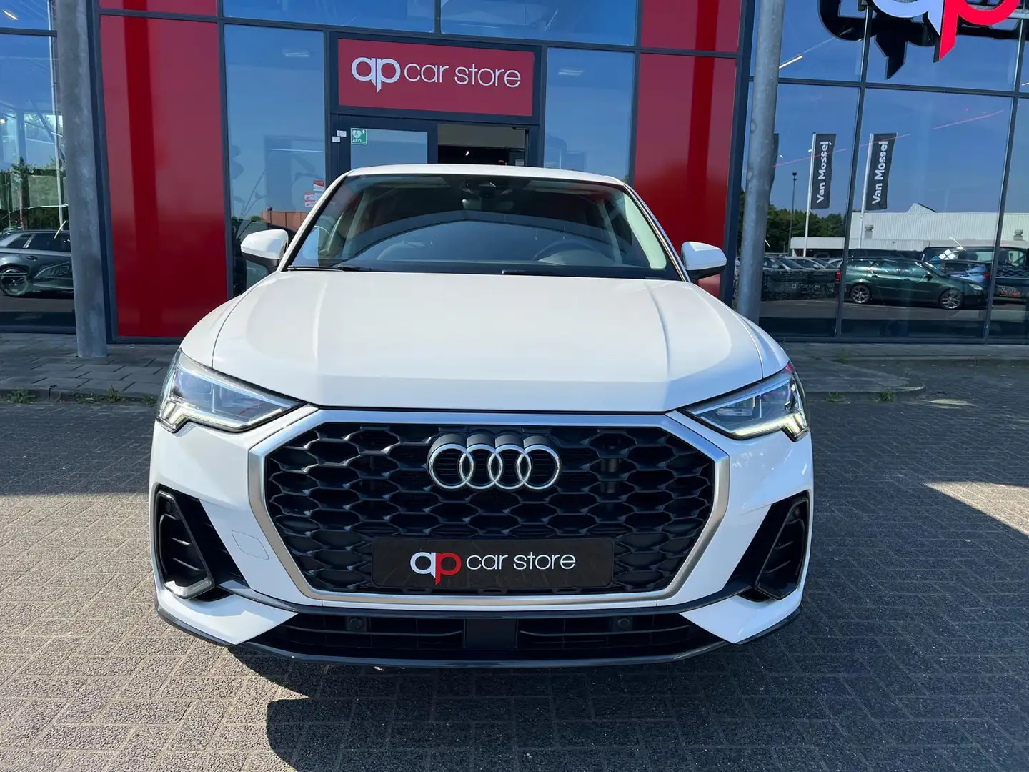 Audi Q3 Sportback 45 TFSI e Business Edition Blanc - 2