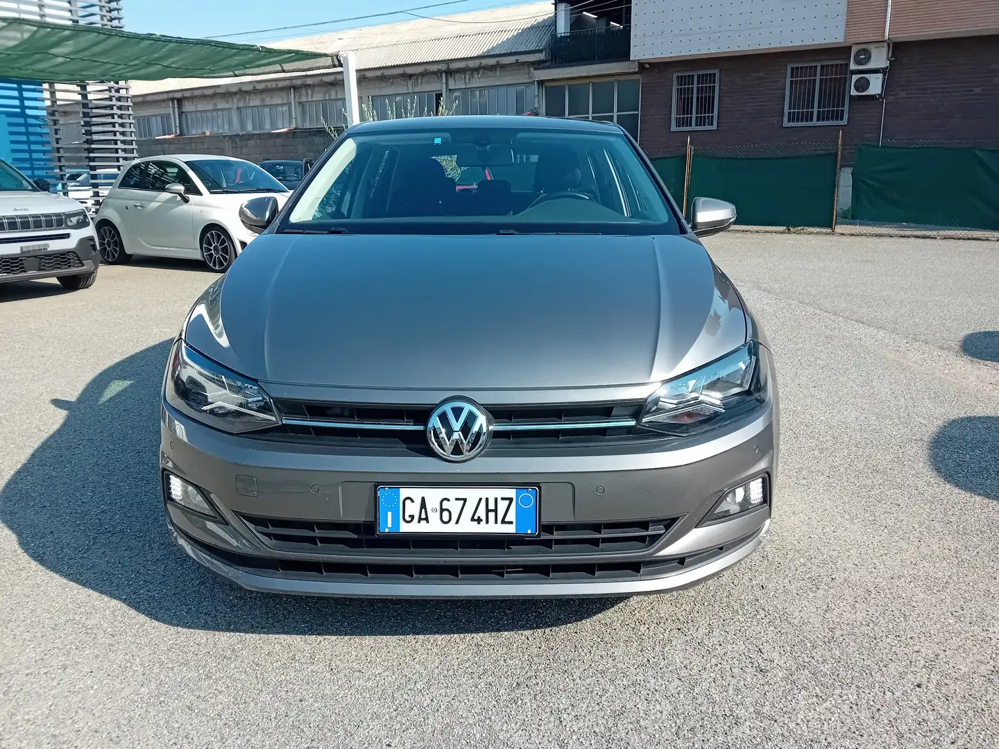 Volkswagen Polo Polo 5p 1.0 tsi Hig 95cv Gris - 1