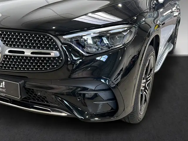 Mercedes-Benz GLC view 15
