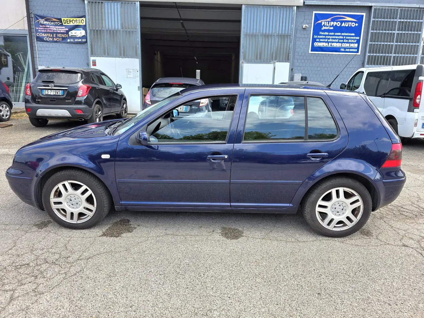 Volkswagen Golf 5p 1.6 Comfortline 105cv - 2