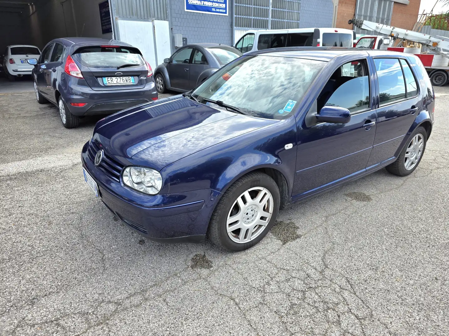 Volkswagen Golf 5p 1.6 Comfortline 105cv - 1