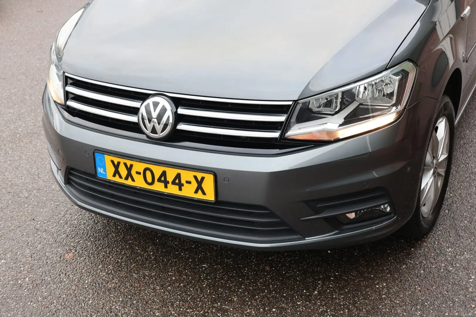 Volkswagen Caddy 1.4 TSI Trendline, Automaat, Hoge instap, Achterui Grijs - 2