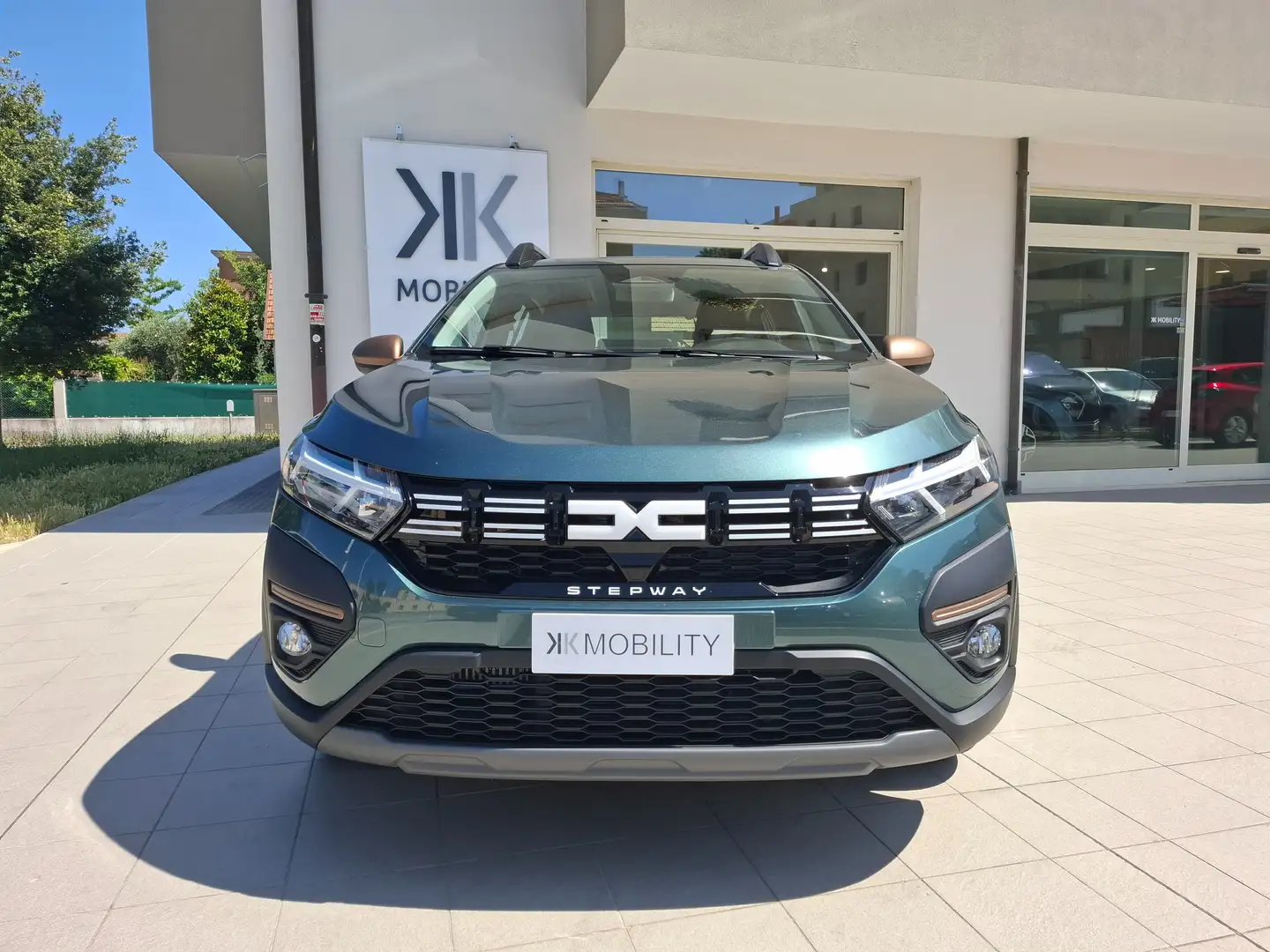 Dacia Sandero Stepway 1.0 TCe ECO-G Extreme Vert - 1