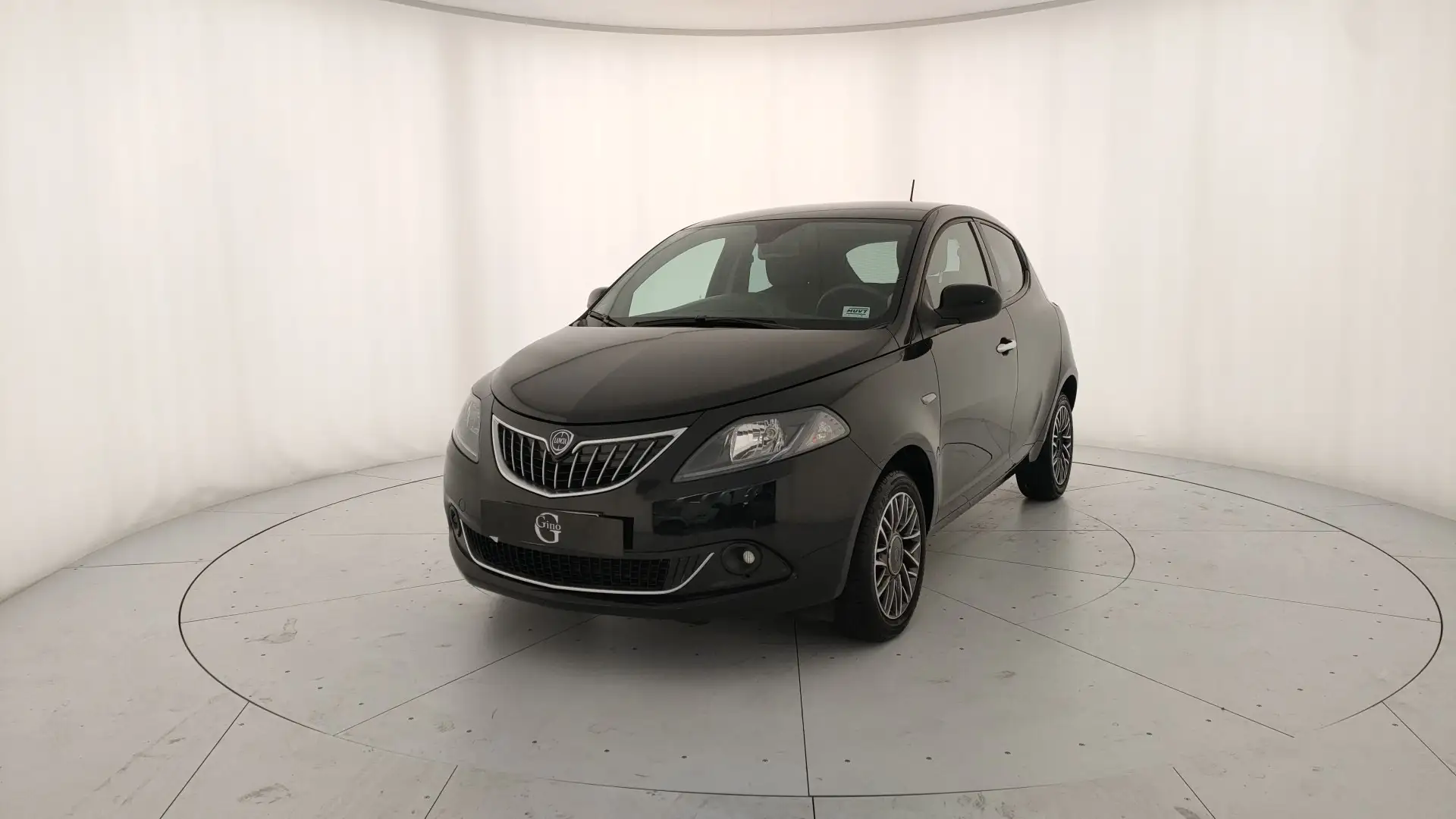 Lancia Ypsilon 1.0 firefly hybrid Gold s&s 70cv Nero - 1