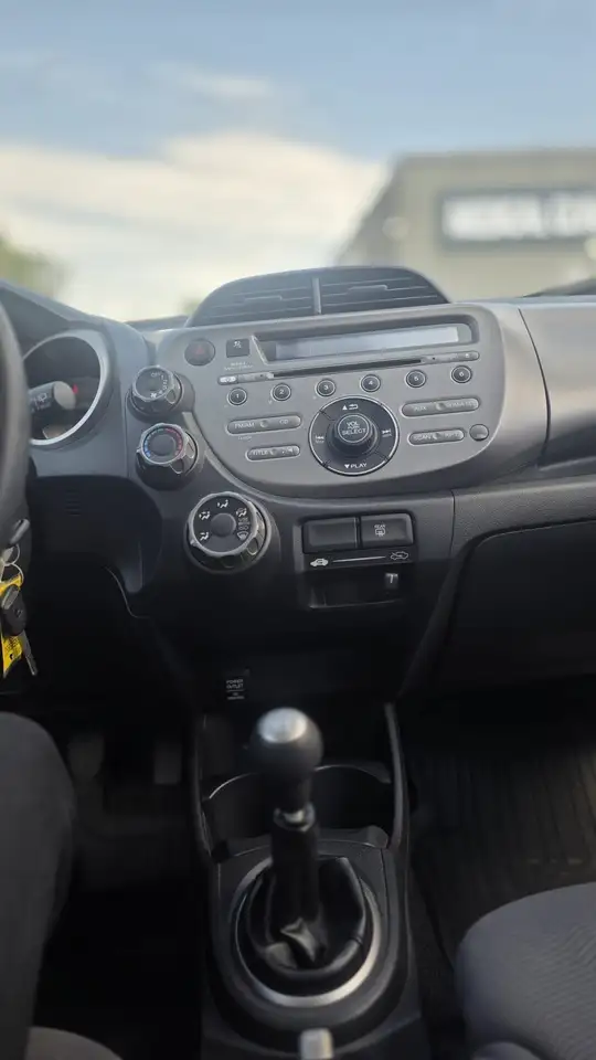 Honda Fit снимка Honda Fit