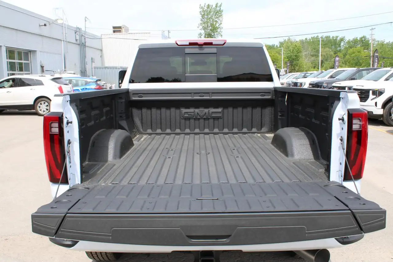 GMC Sierra 2500 снимка GMC Sierra 2500